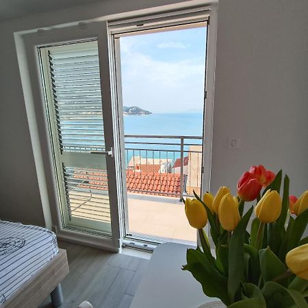 Apartmani Kristijan イグラネ エクステリア 写真